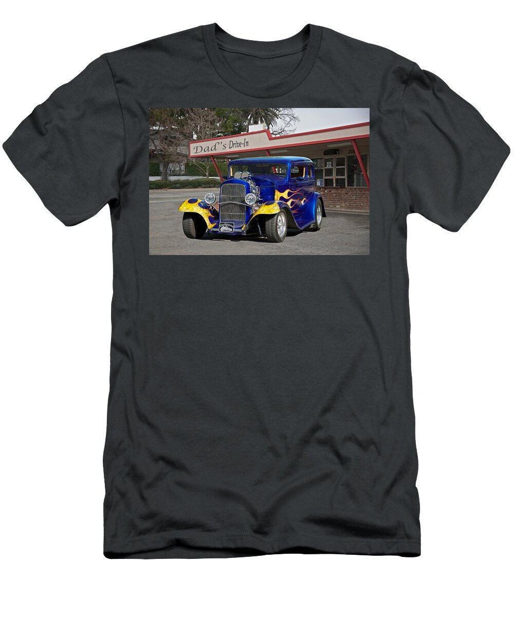 1 1932 Ford Victoria I Dave Koontz T-Shirt