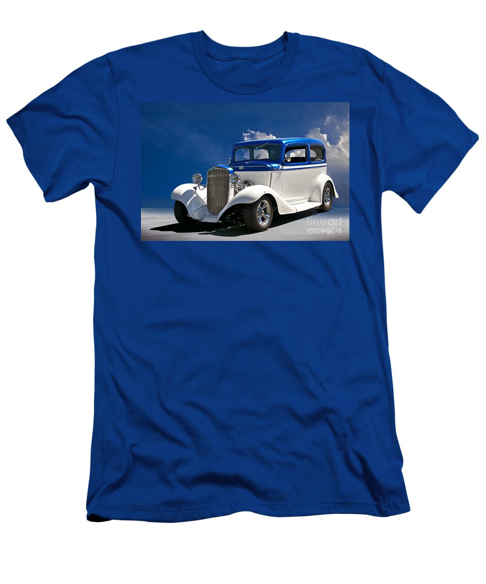1 1933 Chevrolet Sedan Dave Koontz T-Shirt