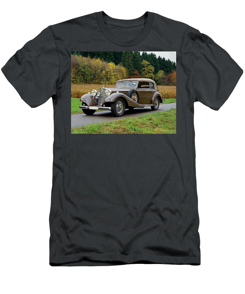 1 1937 Mercedes Benz 540k Supercharged Panoramic Images T-Shirt