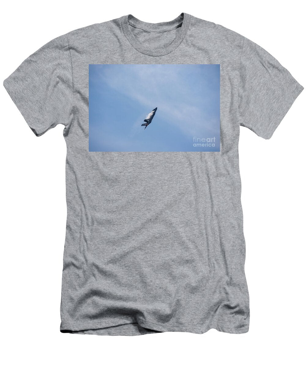 1 Airplane Breaking the Speed of Sound Creating a Vapor Cone Felix Mizioznikov T-Shirt