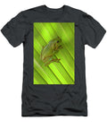 1 Australian Green Tree Frog Camouflaged on Palm Leaf Lake Steven David Miller Natureplcom T-Shirt
