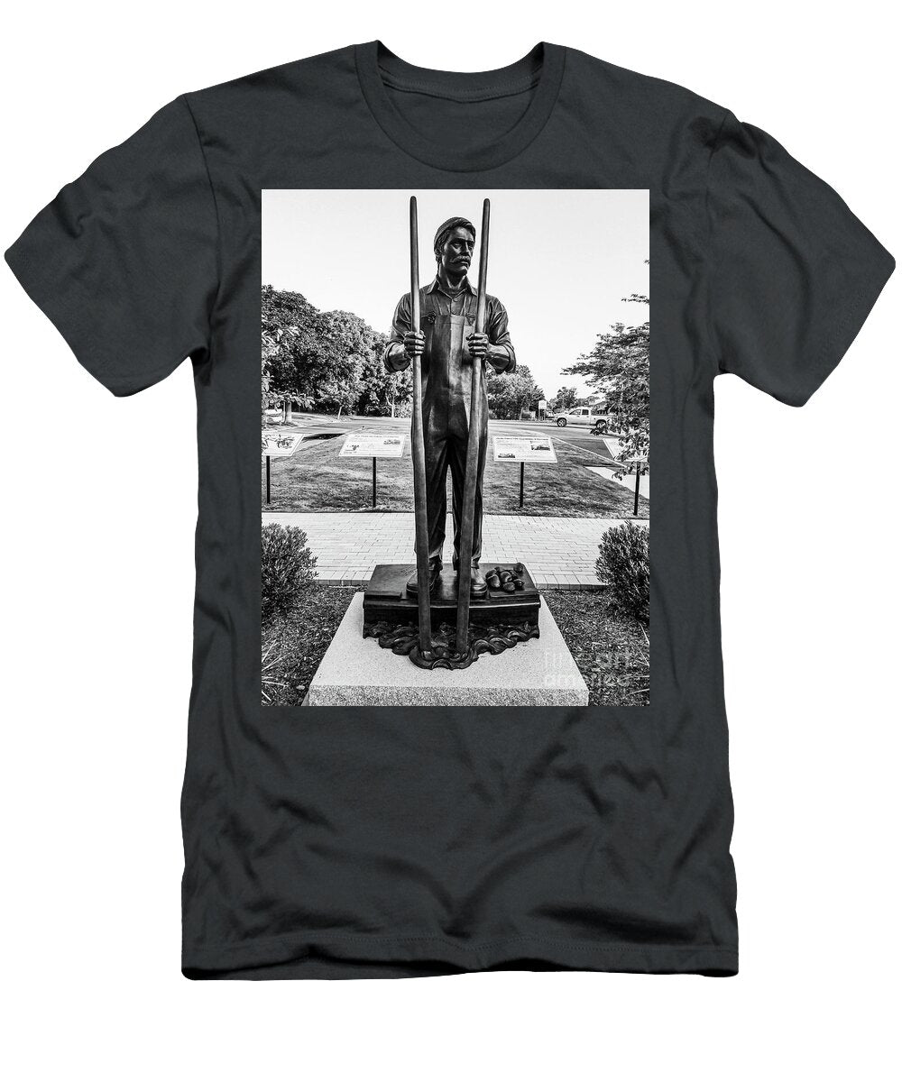 1 Babylon Village Bayman Statue David Wood T-Shirt