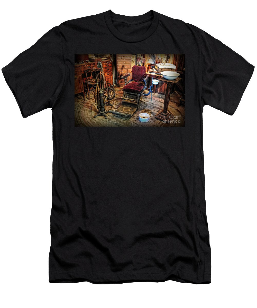 1 Dentist the Dentist Office Paul Ward T-Shirt