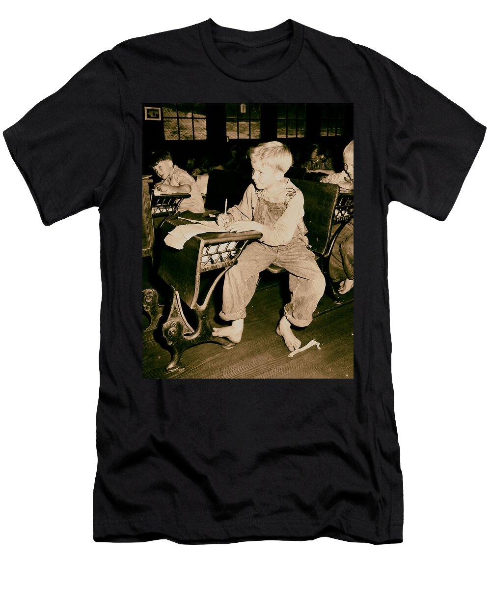 1 Harlan County Grade School Classroom 1946 Mountain Dreams T-Shirt