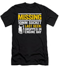 1 Missing 10mm Socket Funny Mechanic Lisa Stronzi T-Shirt