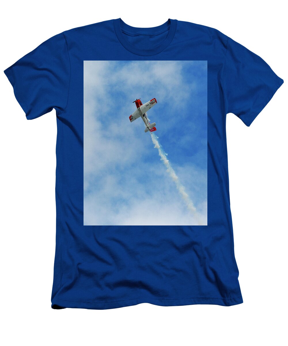 1 North American T 28 Trojan a Single Engine Trainer Flying in a a Bruce Beck T-Shirt
