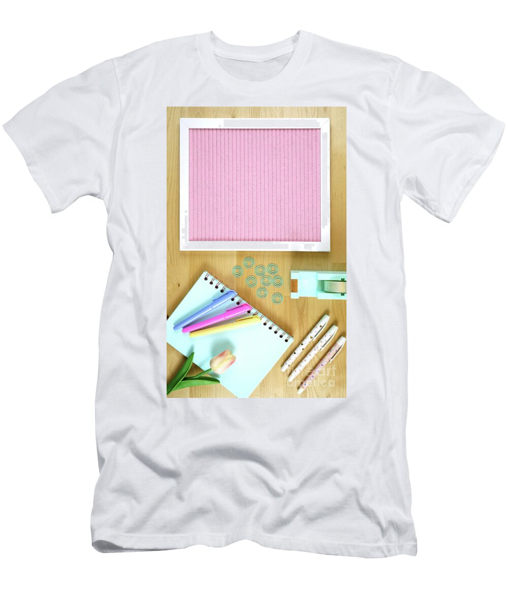 1 Pink Notice Board with Empty Message and Copy Space Milleflore Images T-Shirt