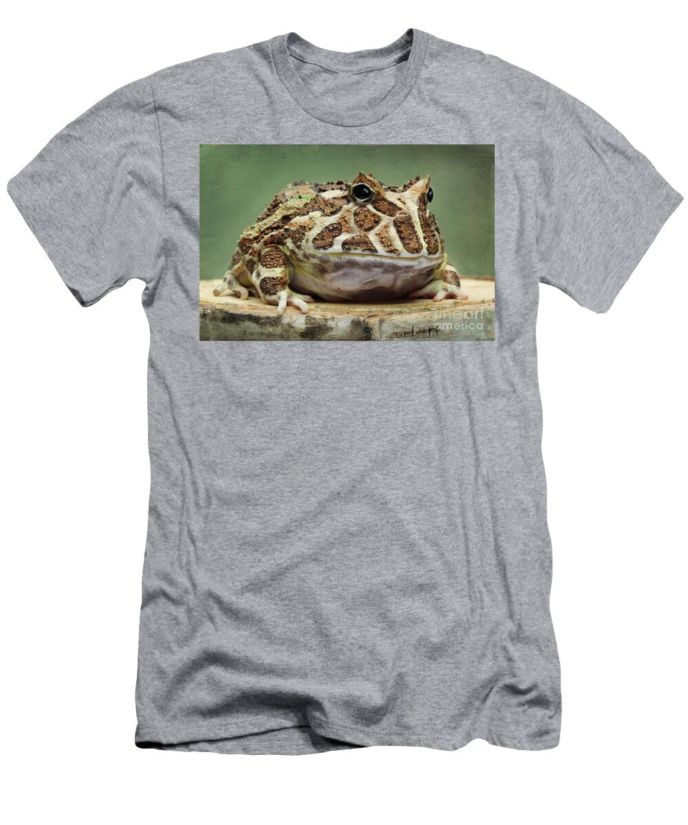1 South American Horned Frog Linda D Lester T-Shirt