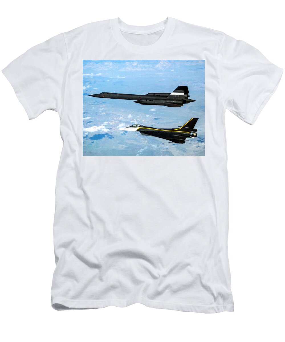 1 the Single Seat F 16xl NASA 849 Joins Up with an Sr 71a NASA 844 As Crews Set Up for One of the Flig Les Classics T-Shirt