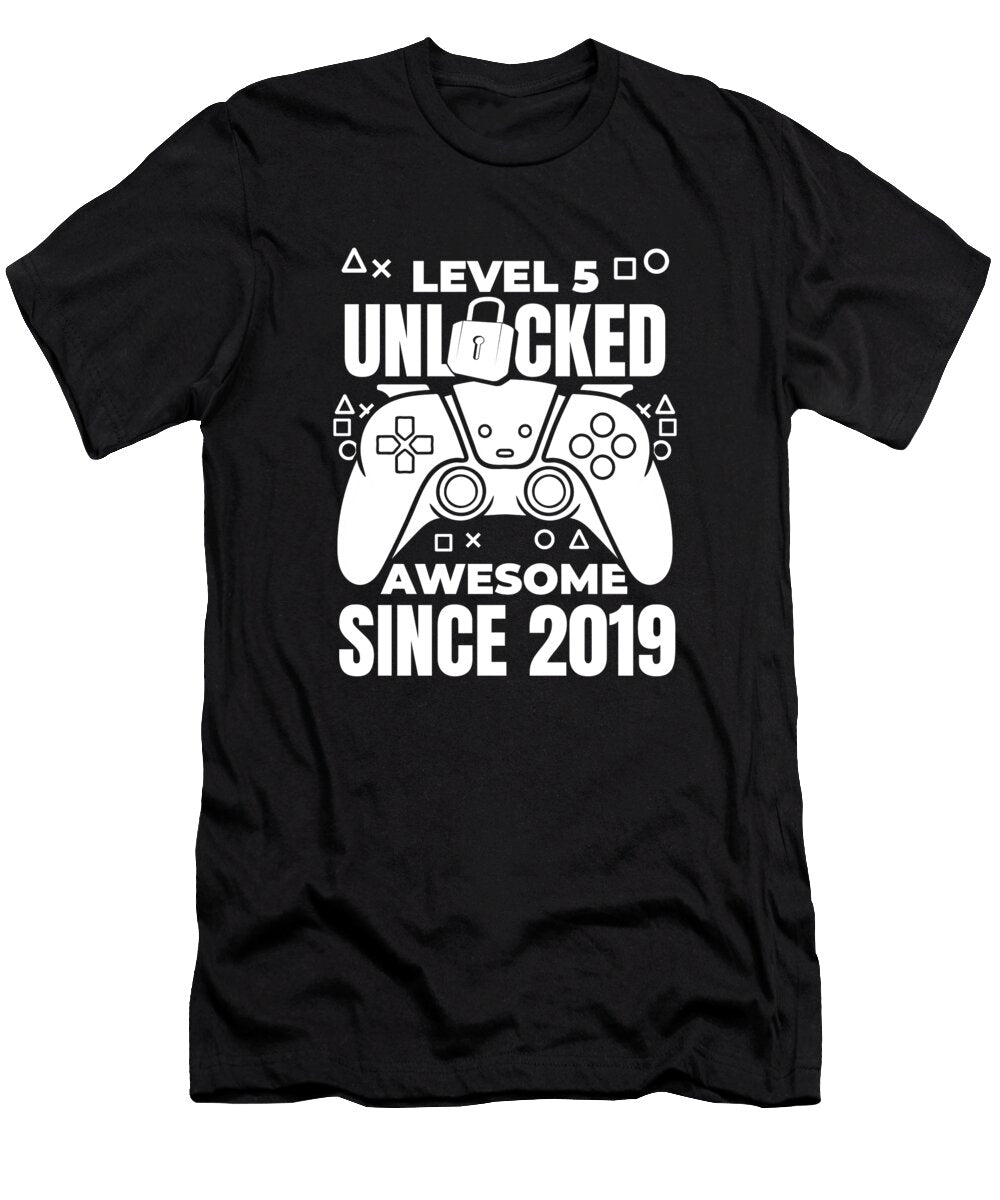 10 5 Year Old Gamer Gaming 5th Birthday Level 5 Unlocked Crazy Squirrel T-Shirt