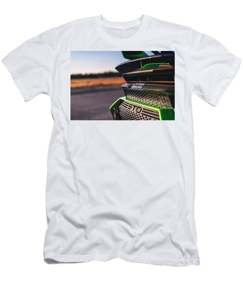 14 Lamborghini Huracan Sto Print Itzkirb Photography T-Shirt