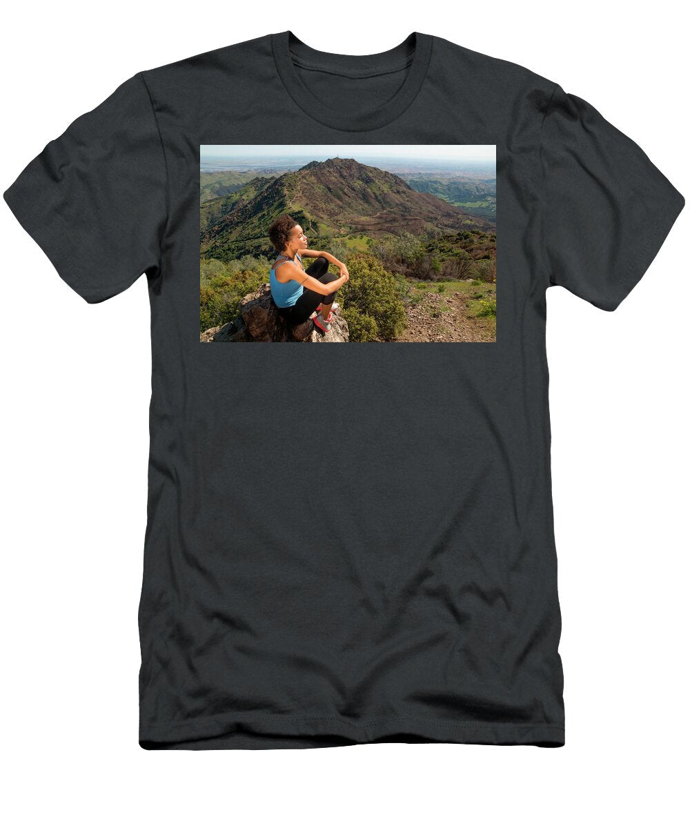 14 Woman Hiking Up Mt Dialbo Terry Schmidbauer T-Shirt