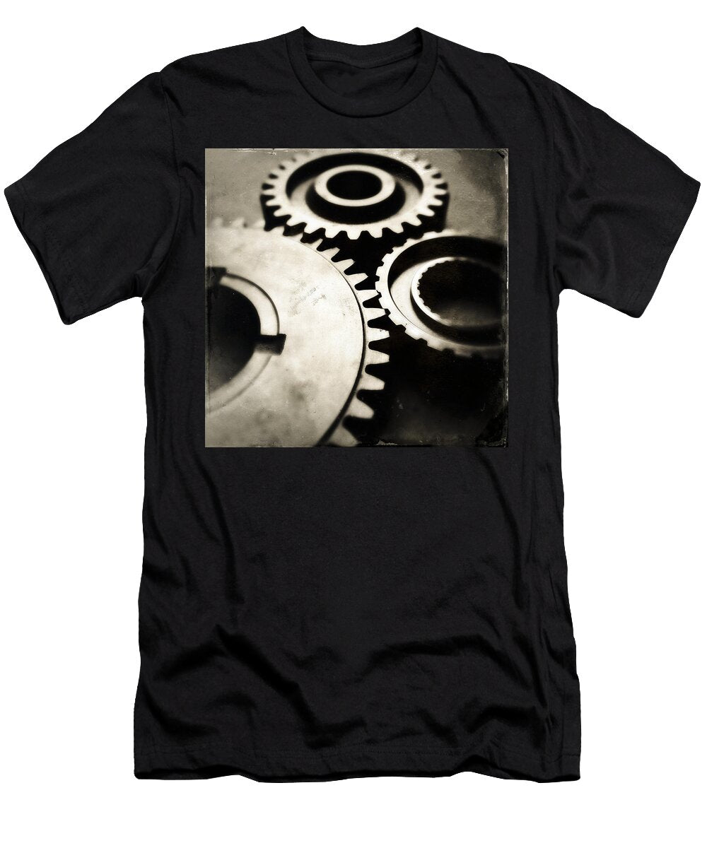 16 Cogs Les Cunliffe T-Shirt