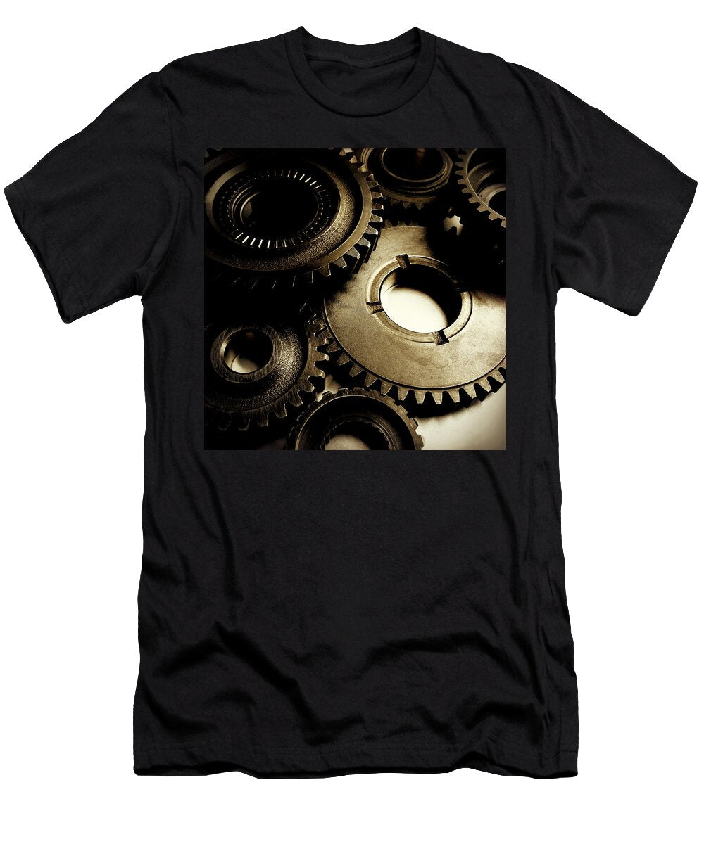 18 Cogs Les Cunliffe T-Shirt