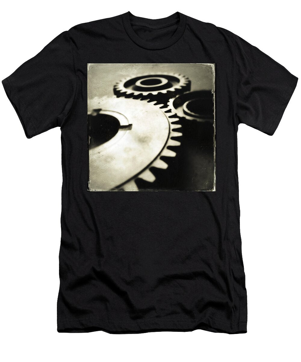 19 Cogs Les Cunliffe T-Shirt