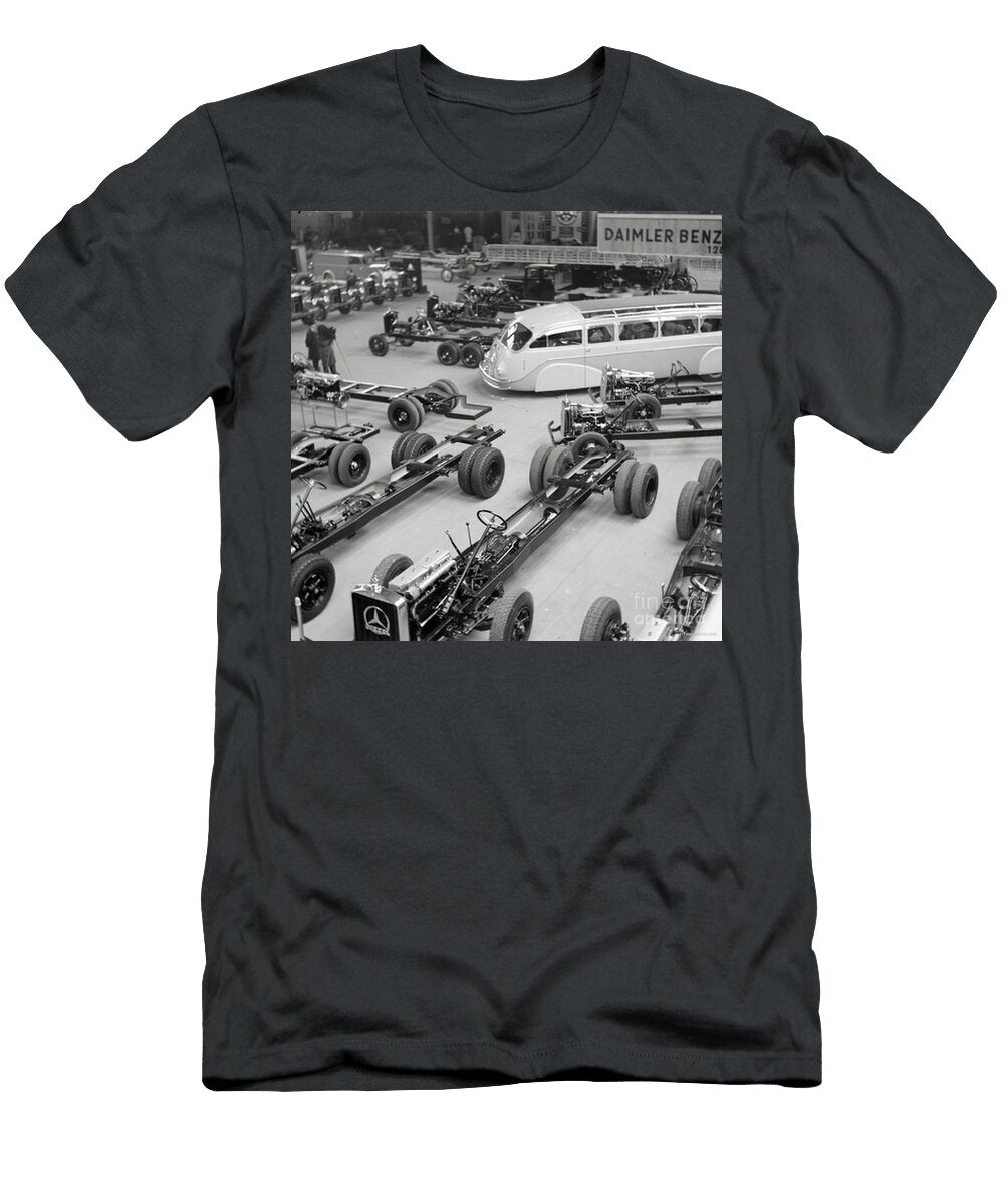 1930s Daimler Benz Display of Bus Chassis Retrographs T-Shirt