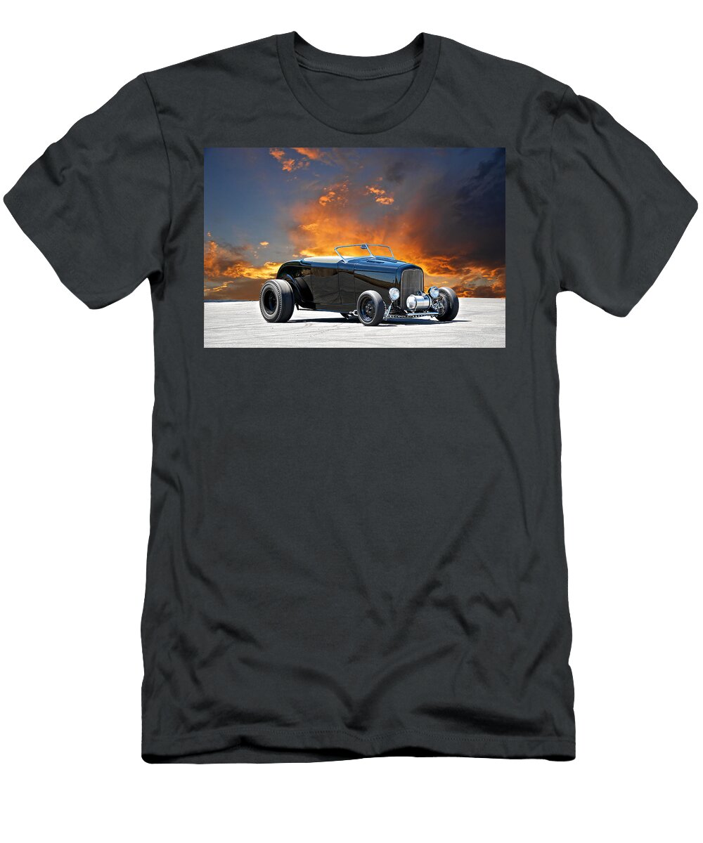 1932 Ford Black Widow Roadster Ii Dave Koontz T-Shirt