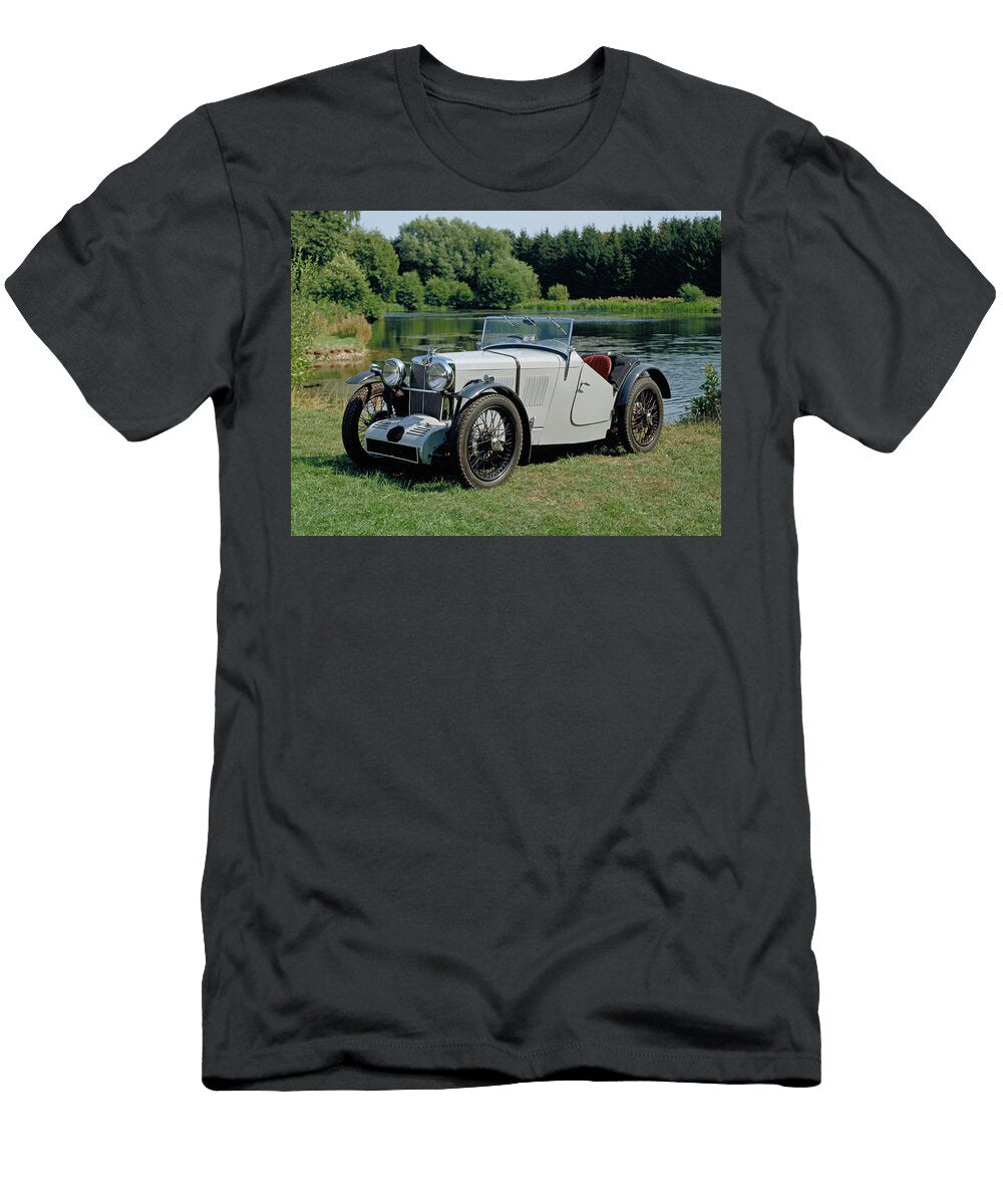 1933 Mg J3 Supercharged 2 Seater Panoramic Images T-Shirt