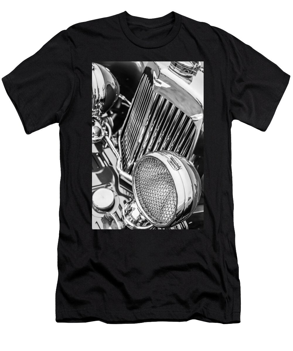 1934 Aston Martin Mark Ii Short Chassis 2 4 Seater Grille Emblem 0867bw Jill Reger T-Shirt