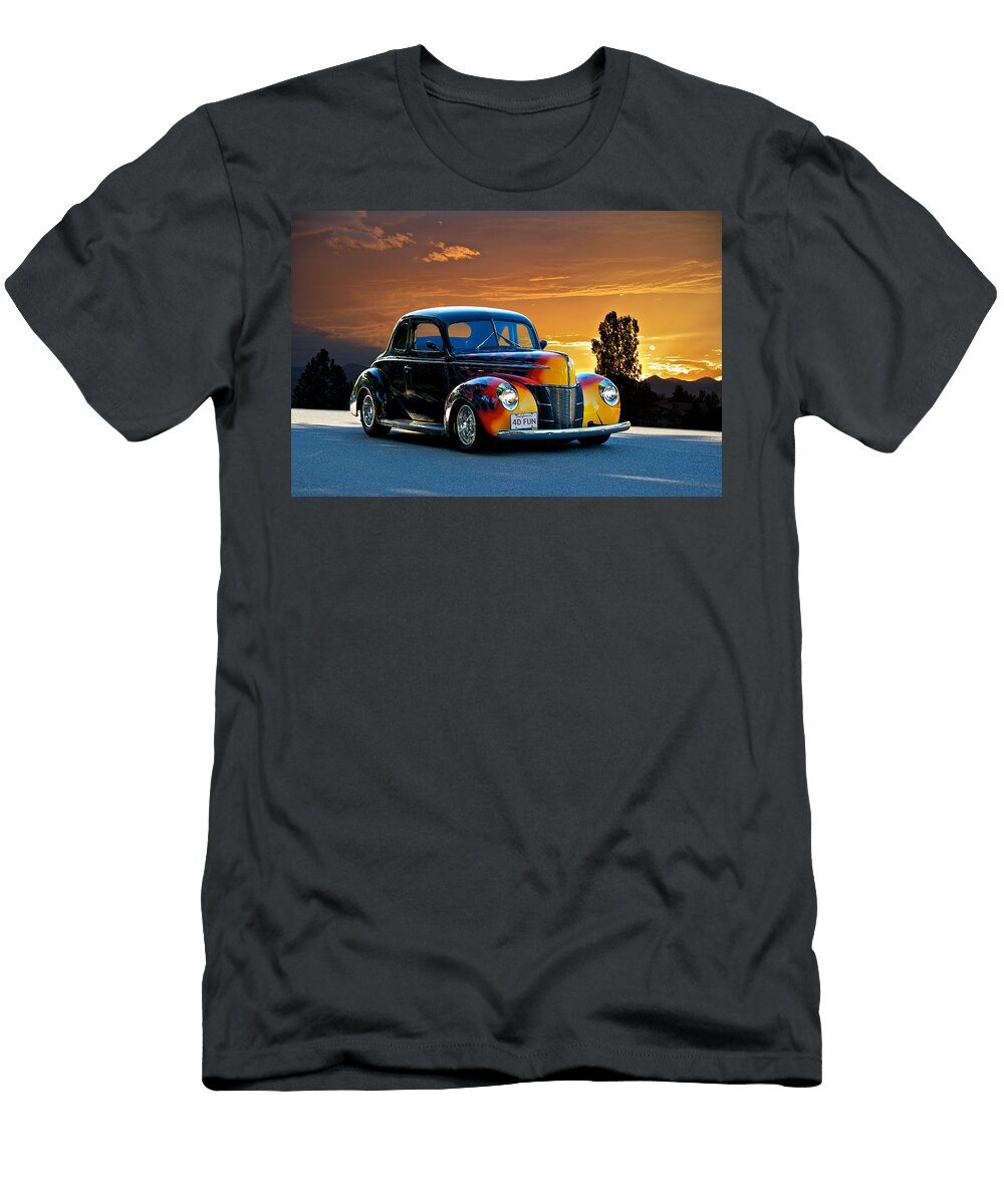 1940 Forty 4d Fun Deluxe Coupe Dave Koontz T-Shirt