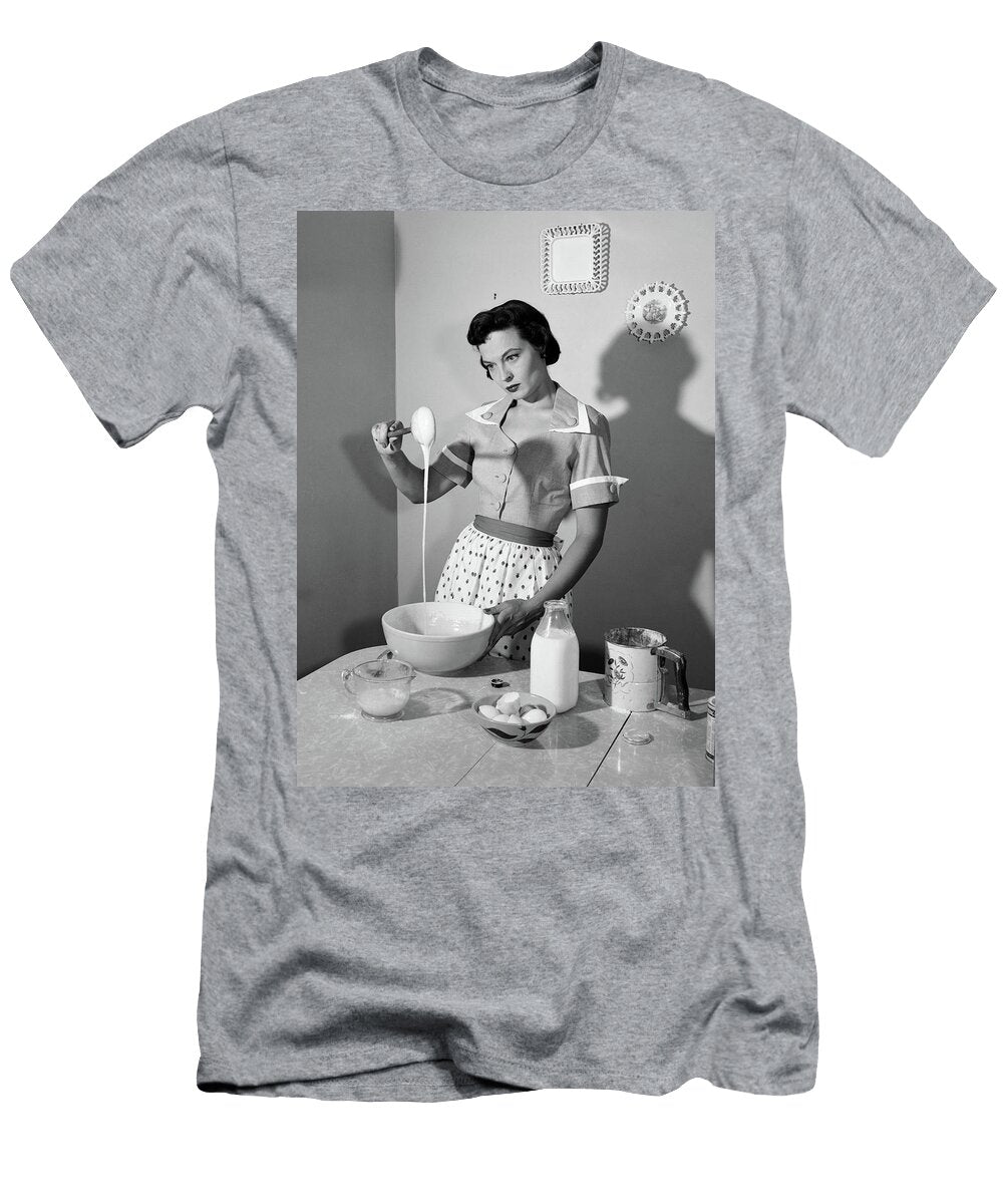 1950s Distracted Housewife Mixing Vintage Images T-Shirt