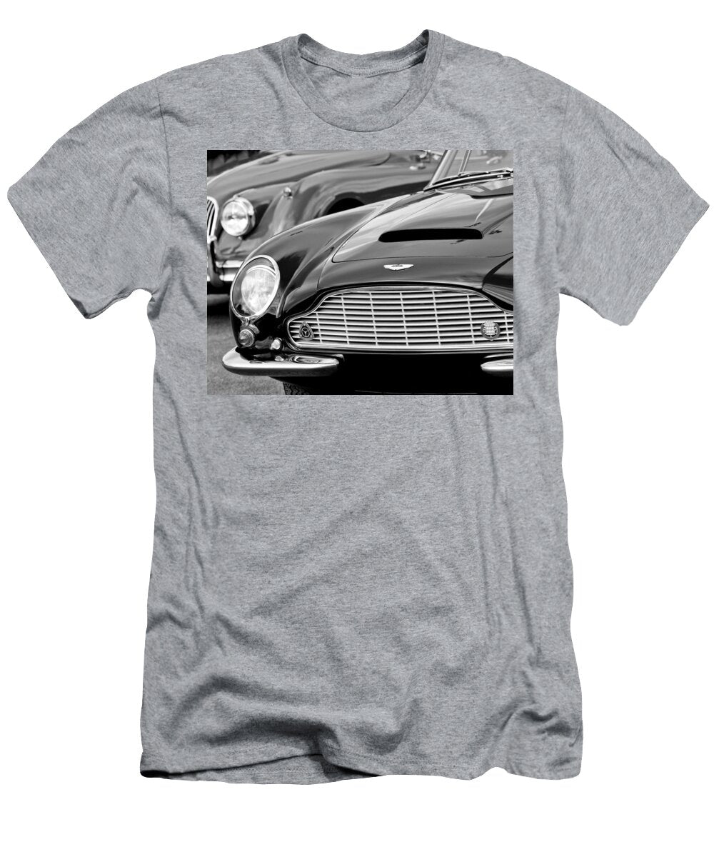 2 1965 Aston Martin Db6 Short Chassis Volante Jill Reger T-Shirt
