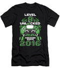 20 8 Year Old Gamer Gaming 8th Birthday Level 8 Unlocked Crazy Squirrel T-Shirt