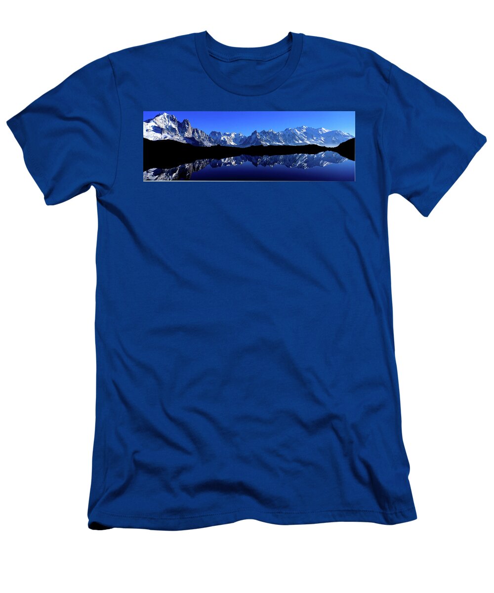 22 Panoramic of High Mountain Peaks Mario Colonel T-Shirt