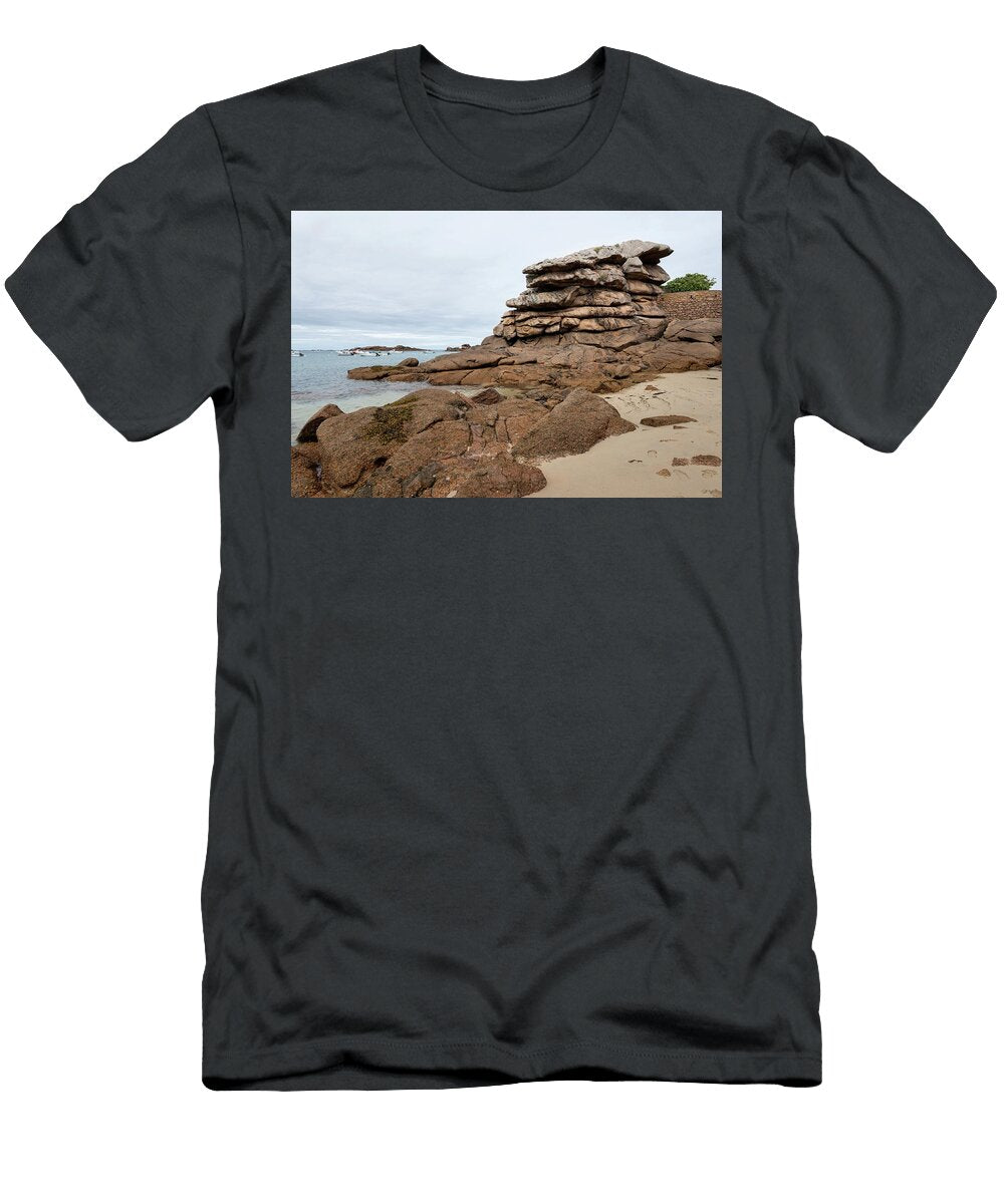 29 Interesting Rock Formation on Pink Granite Coast in Northern Brittany Stefan Rotter T-Shirt