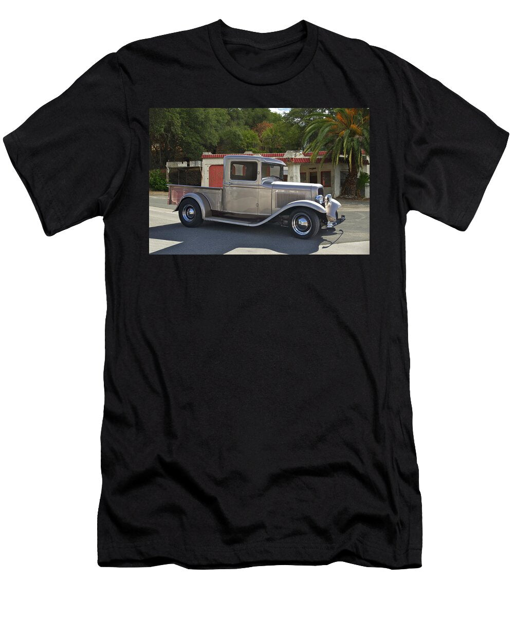 4 1932 Ford Pick Up Dave Koontz T-Shirt