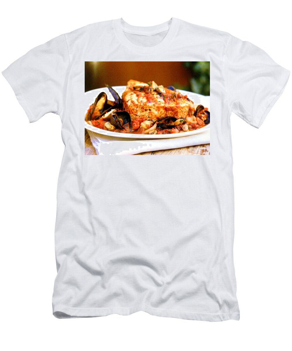 4 Clams Frederick Lyle Morris T-Shirt