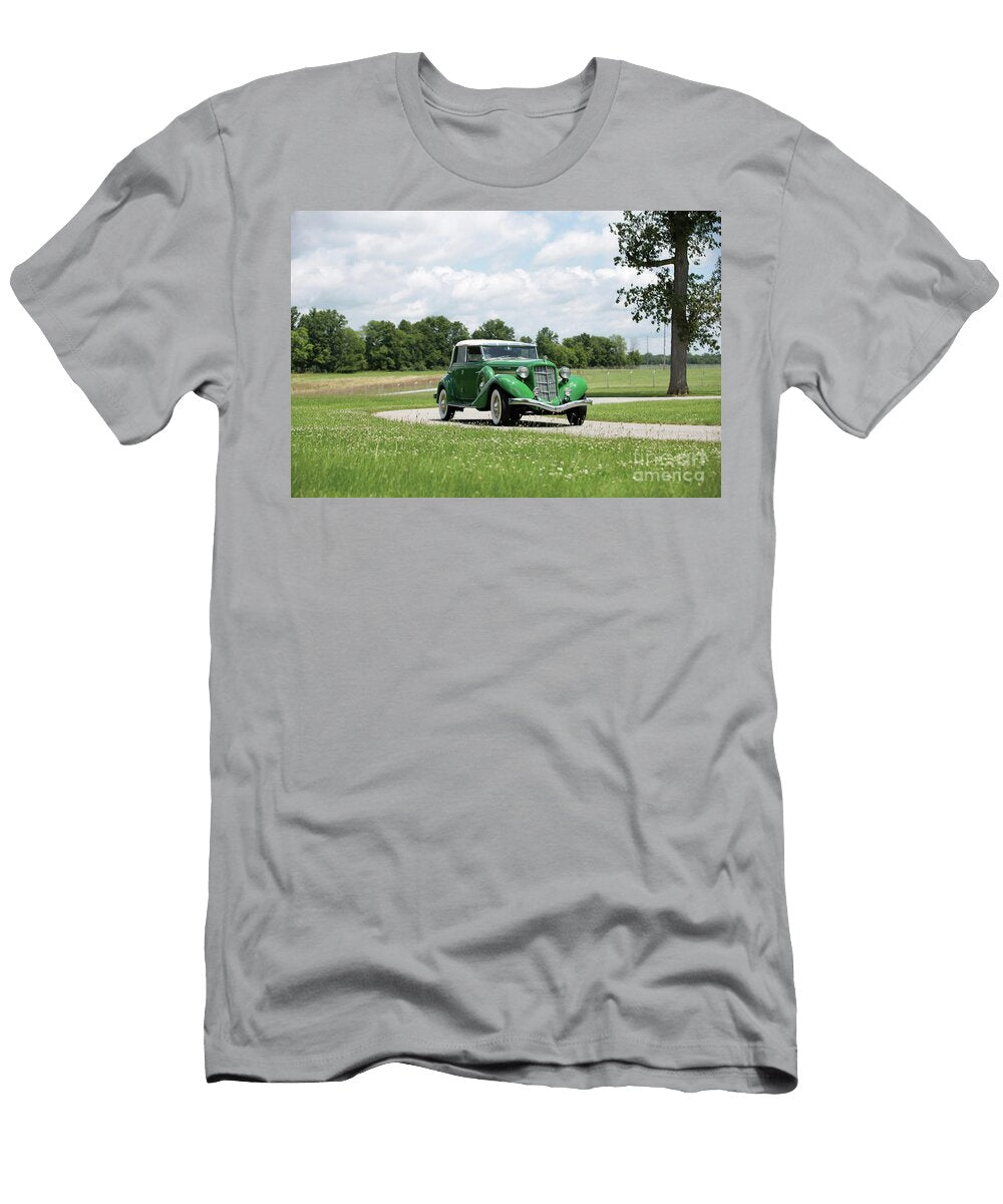 4 Exclusive American Retro Luxury Green 1935 Auburn Auburn 851 Supercharged Dual Ratio Phaeton Sedan Vladyslav Shapovalenko T-Shirt