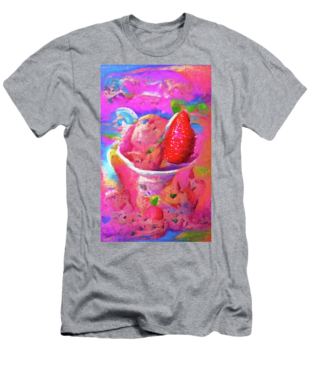 4 Painted Strawberry Ice Cream in Pink and Red Color Melting Ice Art Momente T-Shirt