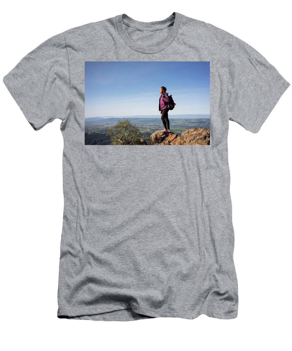 4 Woman Hiking Up Mt Dialbo Terry Schmidbauer T-Shirt