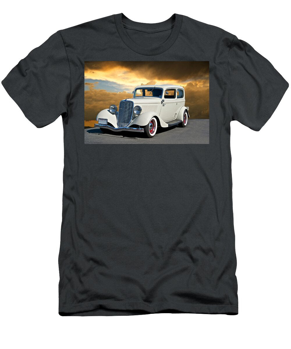 5 1933 Ford Tudor Sedan Dave Koontz T-Shirt