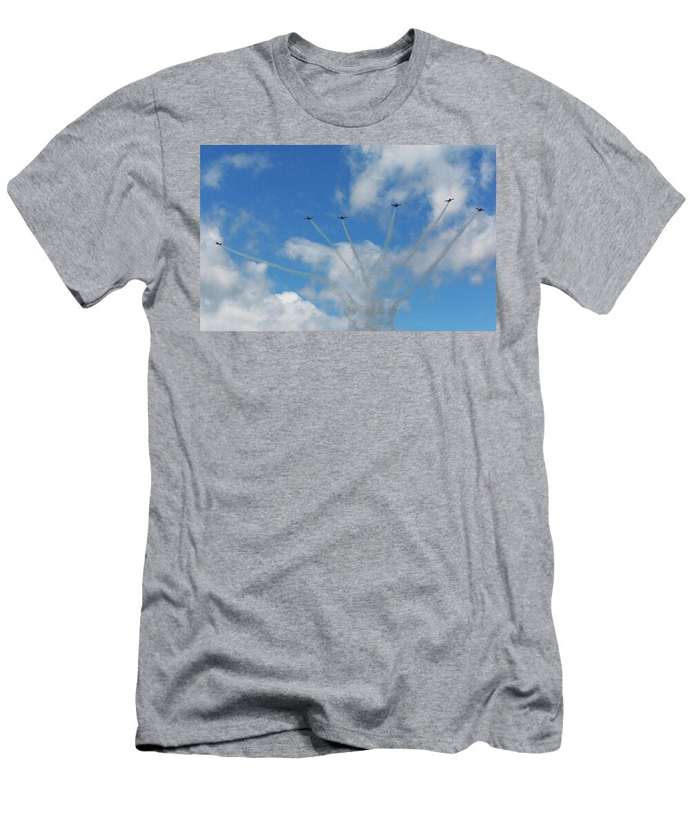 5 North American T 28 Trojan a Single Engine Trainerflying in Form Bruce Beck T-Shirt