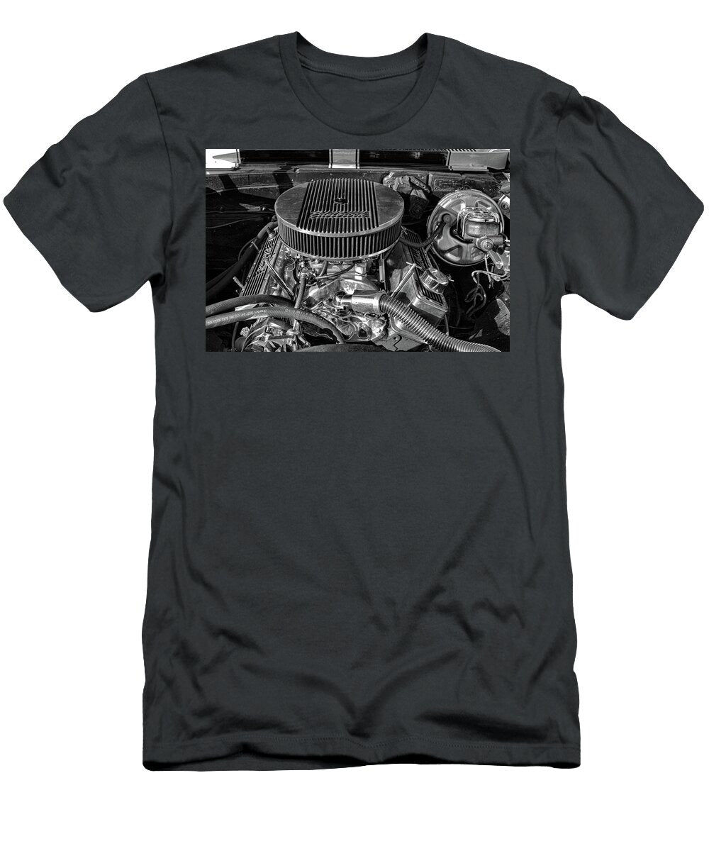 68 Nova Engine Monochrome Selena Lorraine T-Shirt