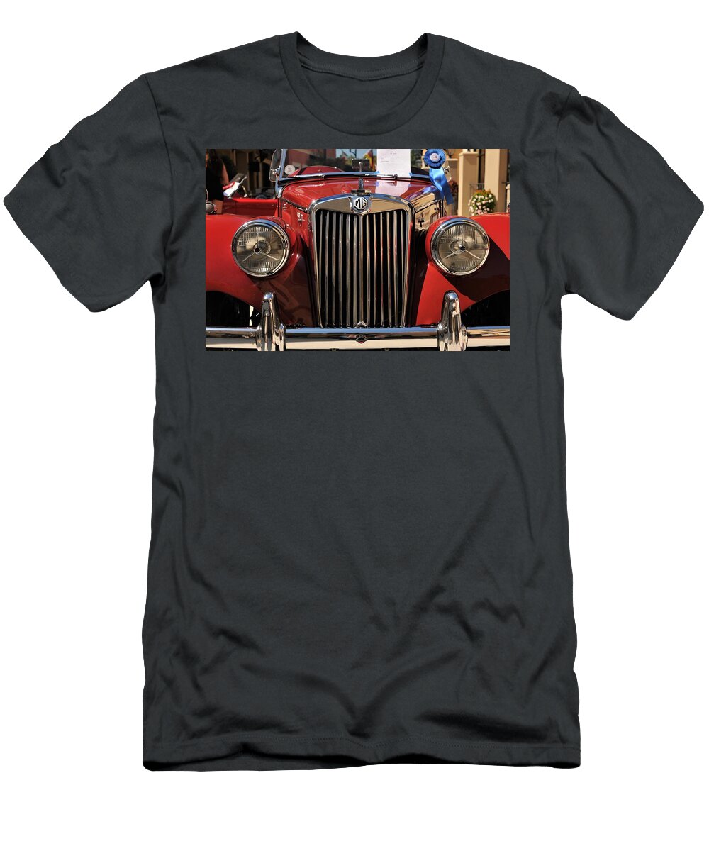 A Beautiful Red English Classic Mg Daniel Ladd T-Shirt