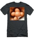 A Clutch of Eggs Thomas Mailand T-Shirt