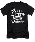 A Queen Was Born in December Gifts Woman Cool Mom Christmas Graphic Sel Mermaid T-Shirt