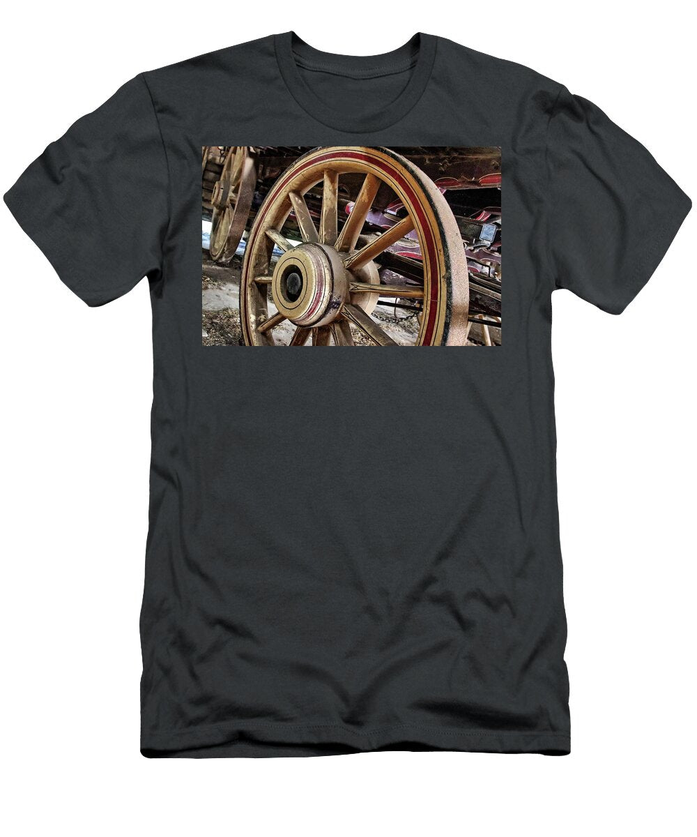 Aged Wooden Wagon Wheel Ian Ramsay T-Shirt