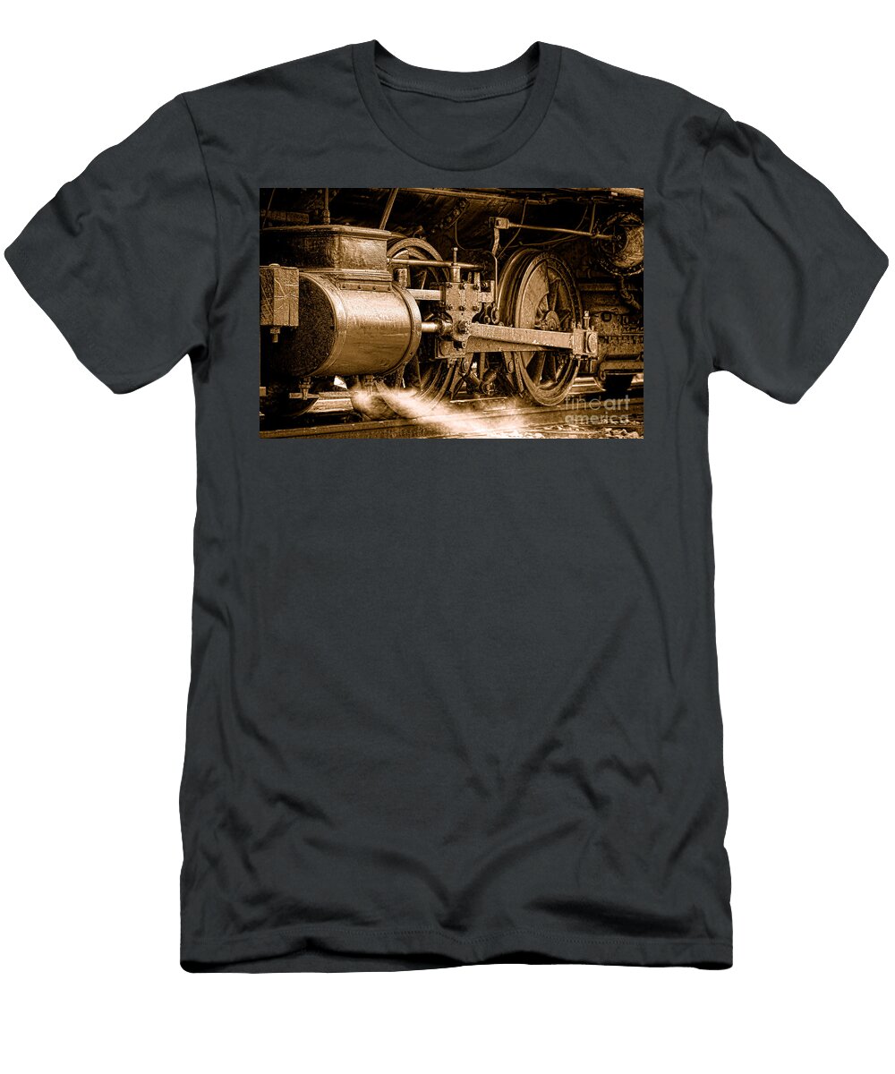 Antique Steam Locomotive Engine Drive Wheels American West Legend T-Shirt