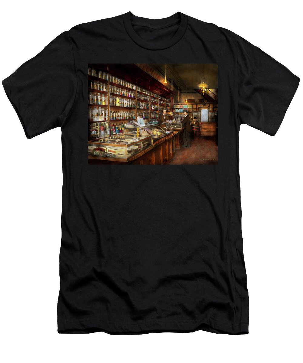 Apothecary a Vist to the Chemist 1913 Mike Savad T-Shirt
