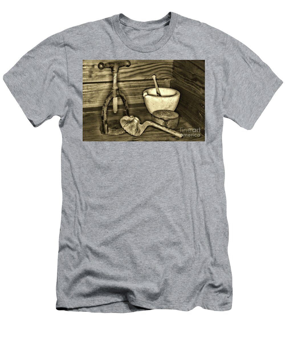 Apothecary the Meat Juice Press Retro Style Paul Ward T-Shirt