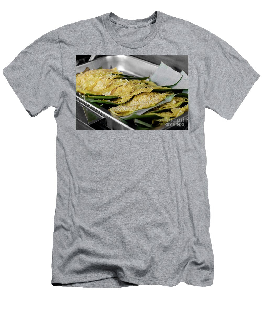 Banh Xeo Crispy Vietnamese Pancake Crepes in Buffet Warmer Tray Jm Travel Photography T-Shirt