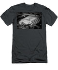 Black and White Ford Mustang Gt500 Engine Iconic Cobra Augusta Georgia John Kirkland T-Shirt