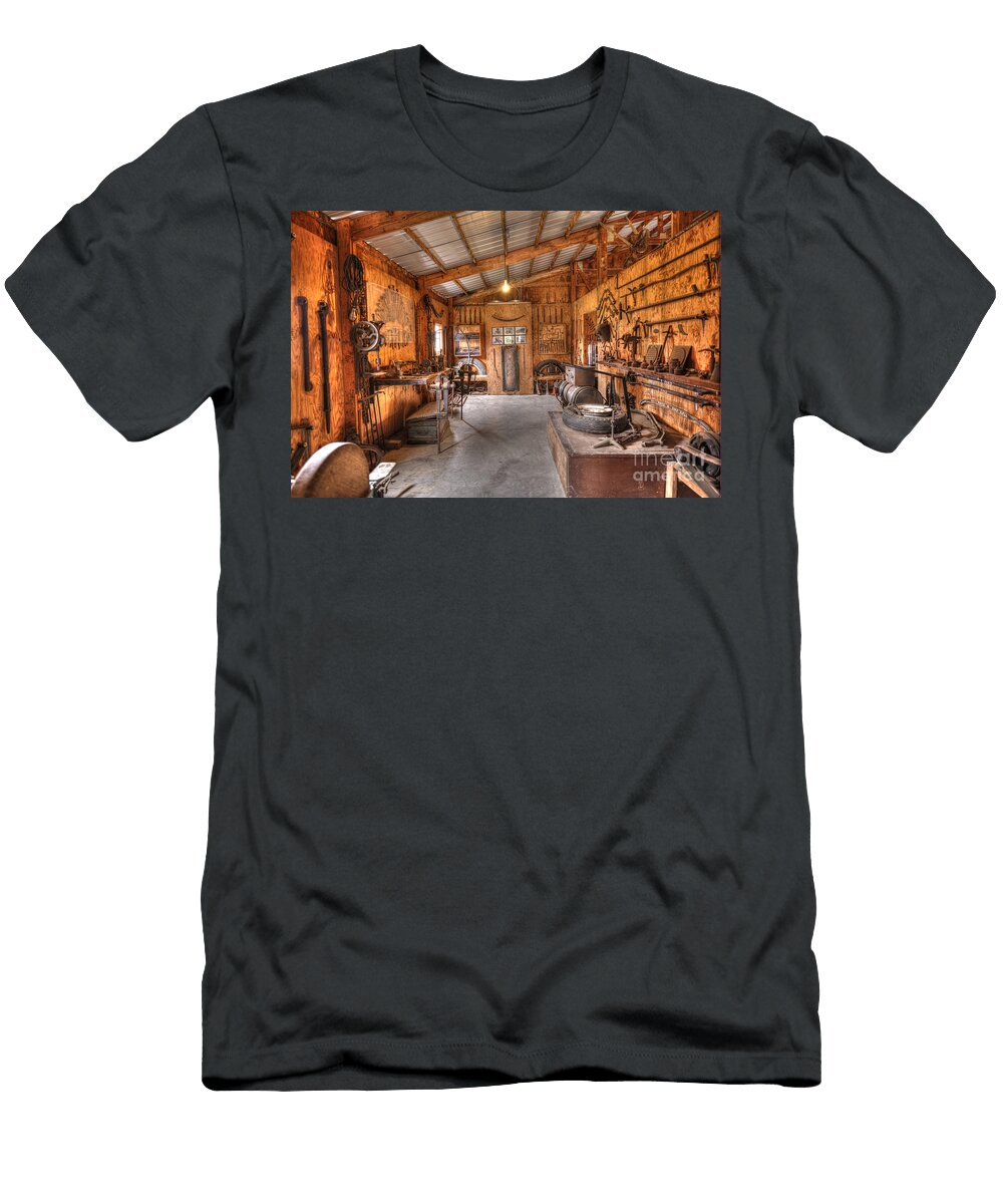 Blacksmith Shop Car Mechanic Tools Lee Wright T-Shirt