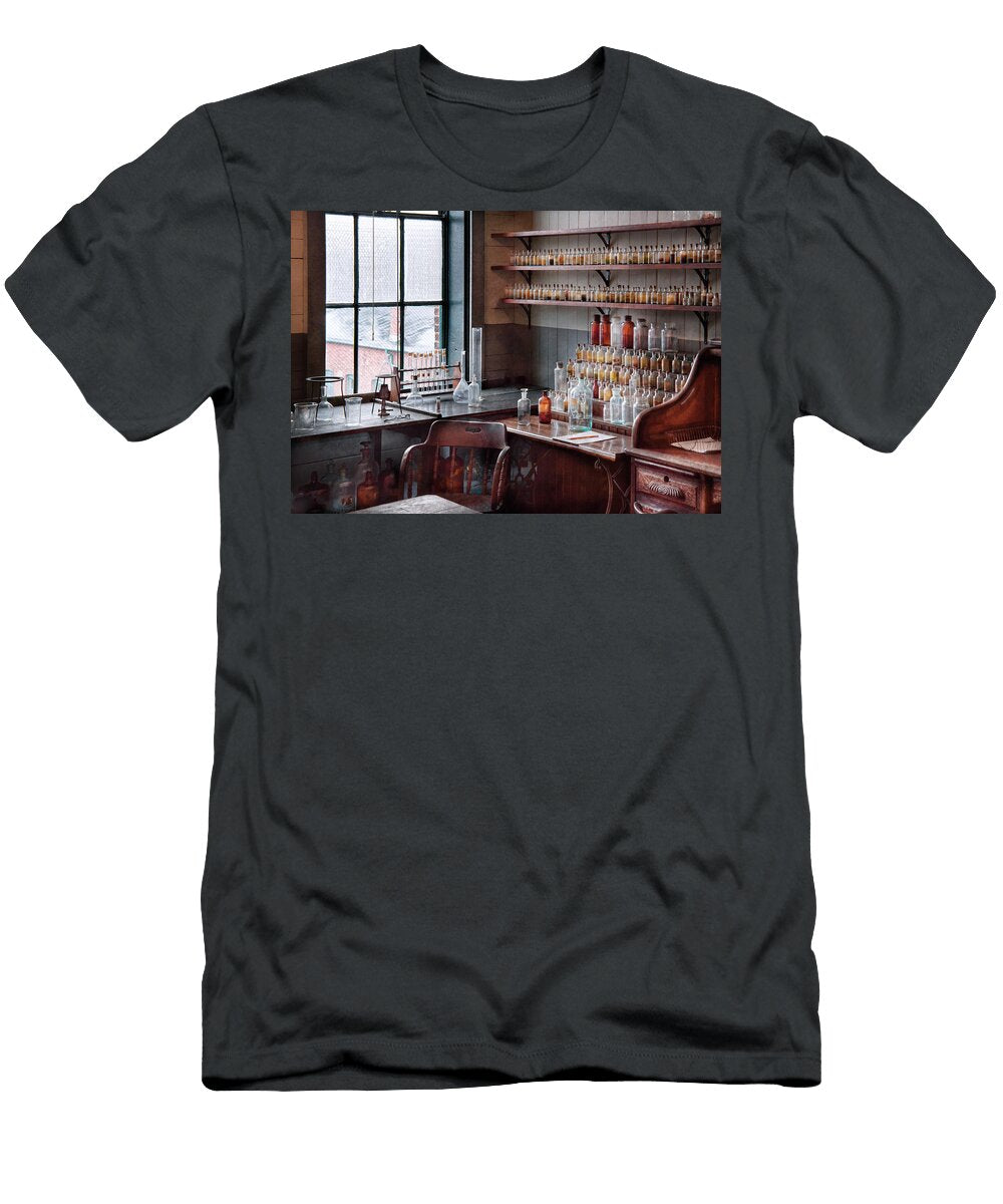 Chemist Perfume Science Mike Savad T-Shirt
