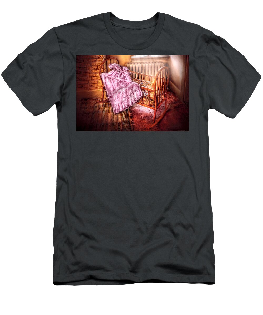 Children Its a Girl Mike Savad T-Shirt