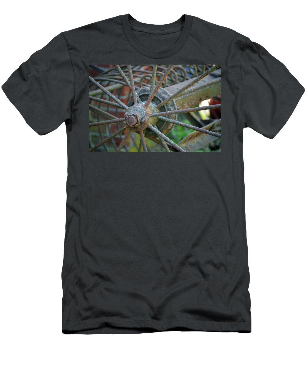 Circumvolution Lynellen Nielsen T-Shirt